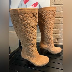 UGG Arroyo Weave Tall Suede Boots Size 9